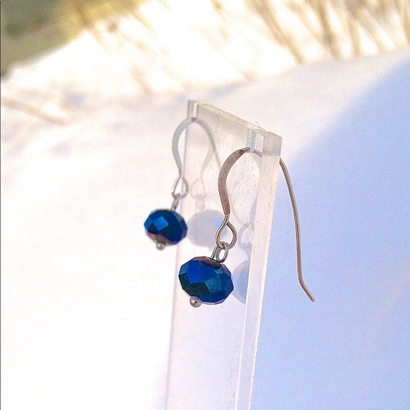 Sterling Silver Earrings w. Sapphire Swarovski. - Picture 3 of 4